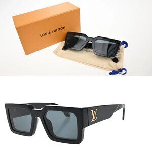 LOUIS VUITTON Clash Square Sunglasses Eye Were Plastic Metal Z1579E BK 86RL222